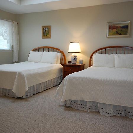 Shaker Mill Inn West Stockbridge Екстериор снимка
