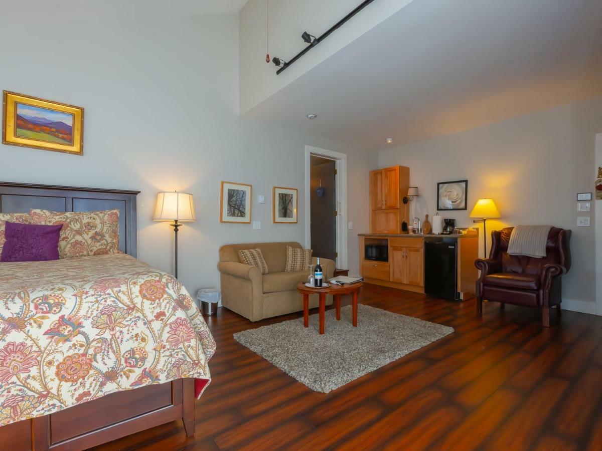 Shaker Mill Inn West Stockbridge Екстериор снимка