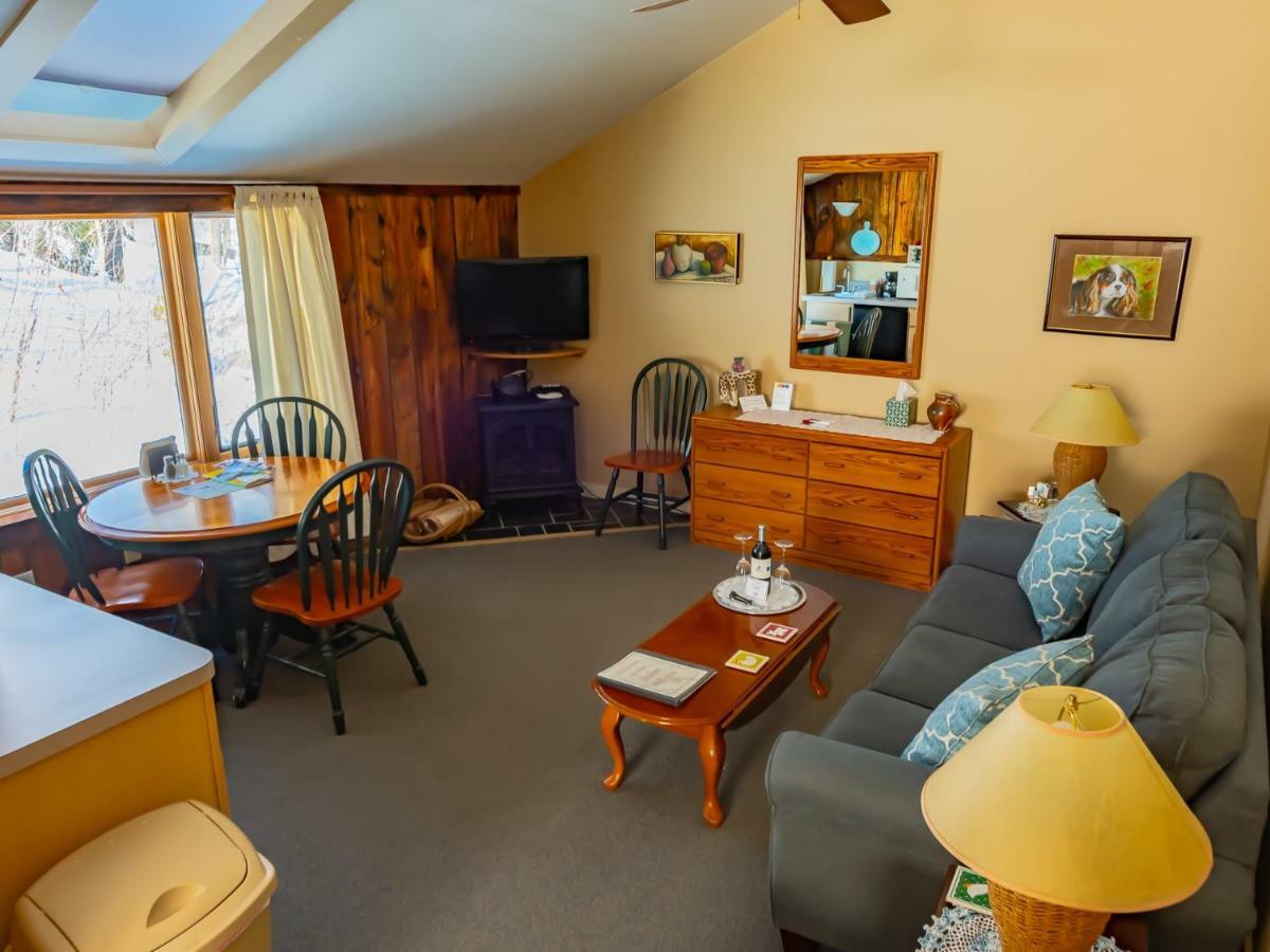 Shaker Mill Inn West Stockbridge Екстериор снимка