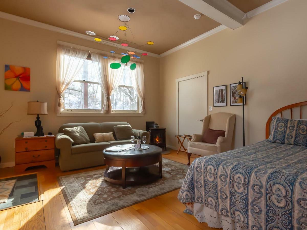 Shaker Mill Inn West Stockbridge Стая снимка